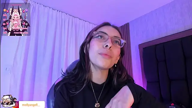 Molly_A webcam