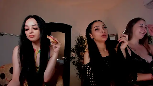 babygang_sidequests webcam