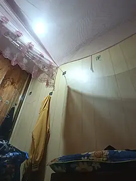 Chilly-wet webcam