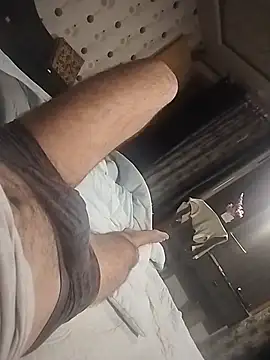 hairy_macho90 webcam