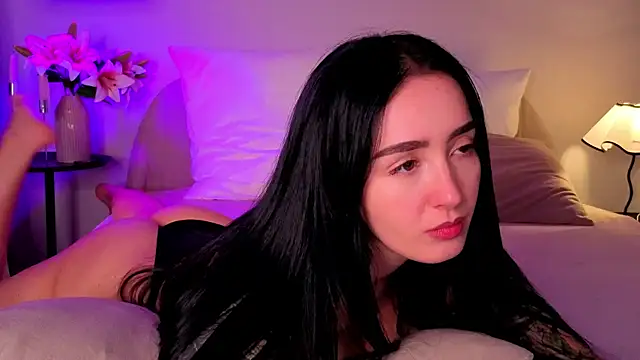 KimKhallifa webcam