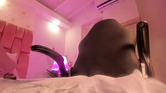 aishathornee webcam