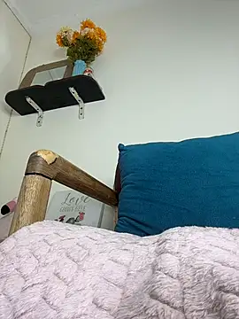 LilaRvsh webcam