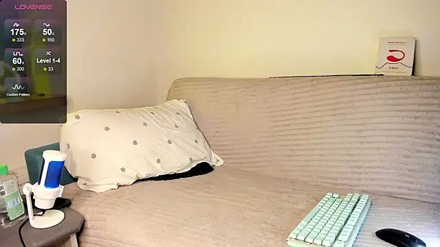 Alexey_Hairy webcam