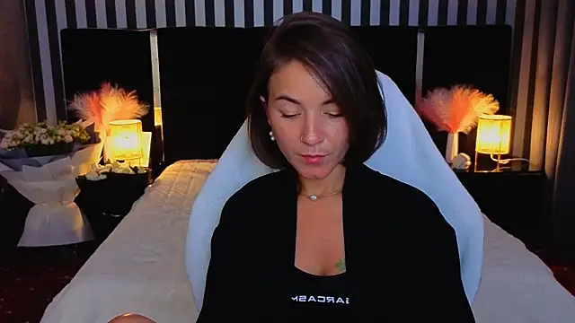 GracefulMichelle live cam on StripChat