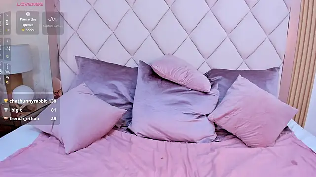 mia_playboy live cam on StripChat