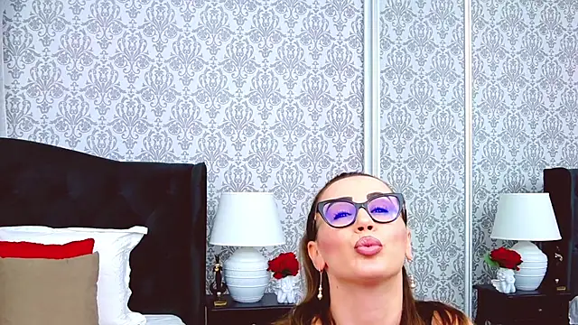 FirstTimePam live cam on StripChat
