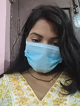 miss_aayushi (F young) - Gold necklace