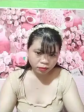 Xuka_lyss live cam on StripChat