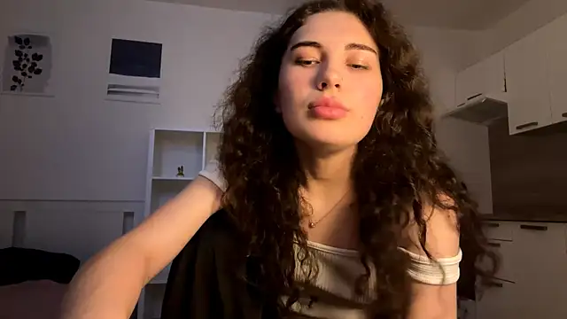 runawyin (F teen) - let's stand up and play with you
