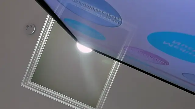 skysaenz live cam on StripChat