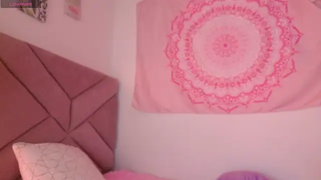 eva_sin18 live sex cam