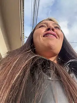 LIZ-06_ webcam