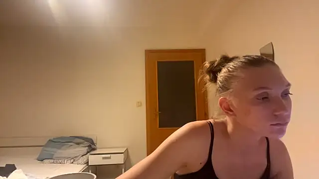 urcutiebunnyyy webcam