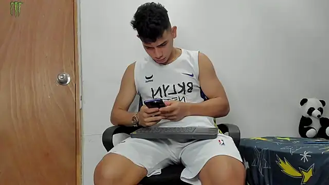 andrew_rose_ webcam