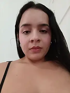 Julieth_hot-69 webcam