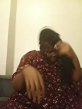 MilkyBitch webcam