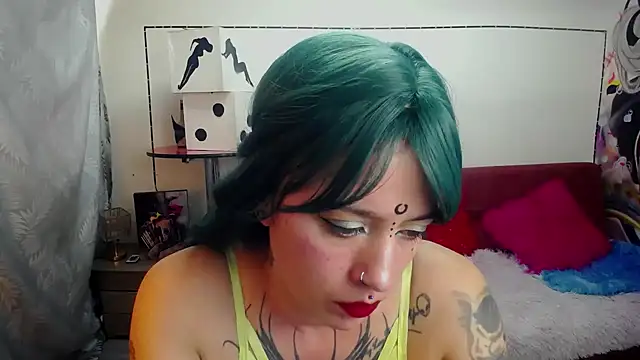 Lucia_evans22 webcam