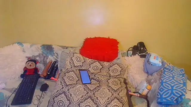 NoviaveeXXX webcam
