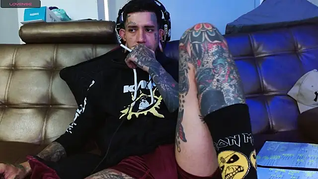 jhonny__ackerman - Jhonny__ackerman's free webcam - UK Sex Cams