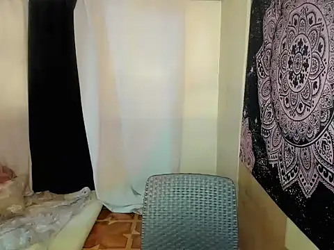 Lou_heart webcam
