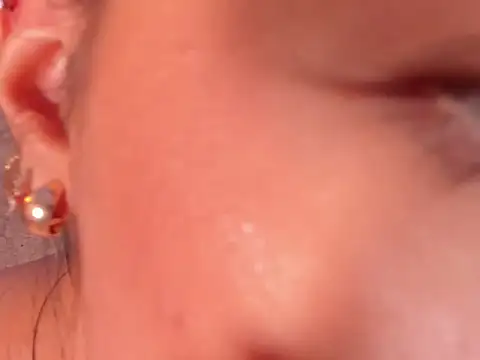 Mia_iconic77 webcam