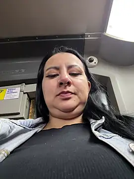 Abril_Luv webcam