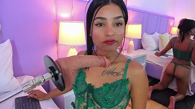 Naomy_Torres webcam