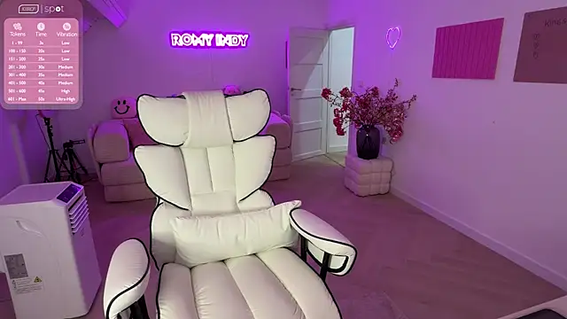 RomyIndyXXX webcam