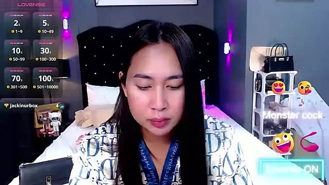 HOTTESTCANDYTS live sex cam