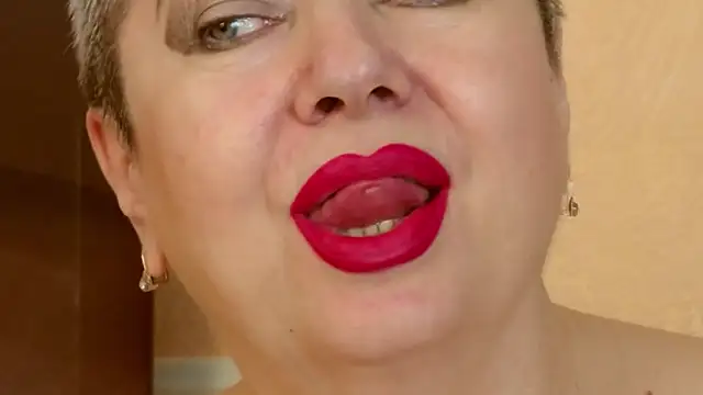 LadyPosh live cam on StripChat