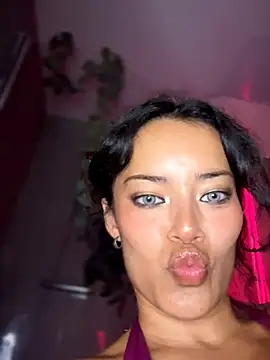 Risky_Workouts webcam