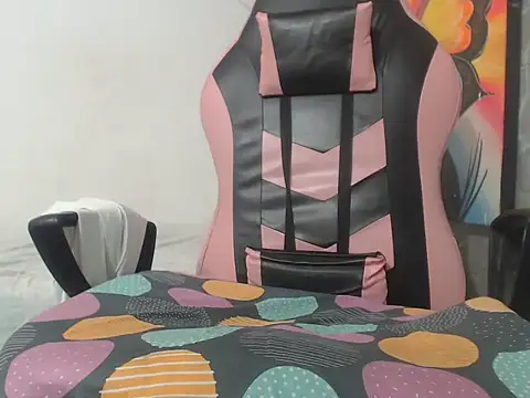 estebanbigcock23 - Estebanbigcock23's free webcam - UK Sex Cams