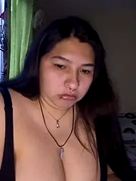 LauraHorny69 webcam
