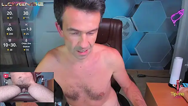 SteveTiger live cam on StripChat