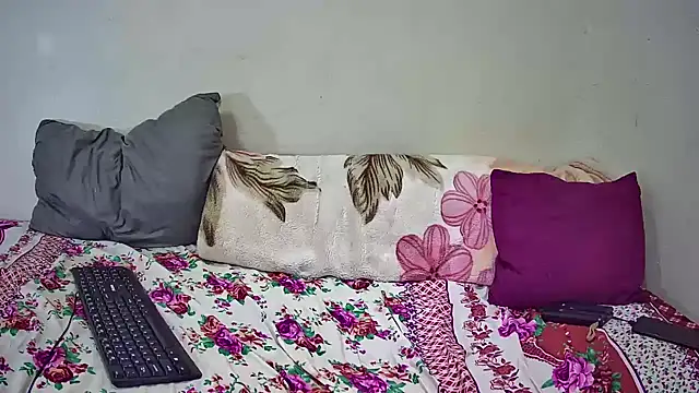 slendercurvexxx - SlenderCurvexxx's free webcam - UK Sex Cams