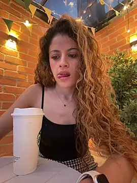 alana15 webcam