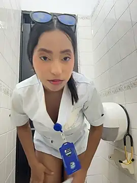 MiaCamille_ webcam