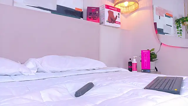 HelenaFoumier webcam