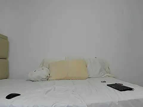 Scarletcute24 webcam