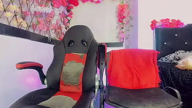 Thiara_veky_ webcam