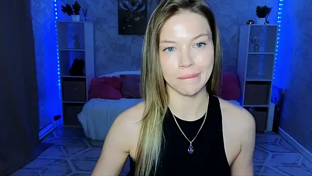 EmmyMills webcam