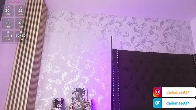 dahianae__ live cam on StripChat