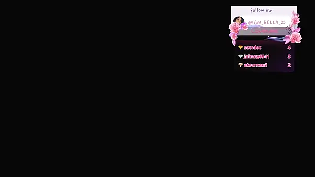 yourtoybella live cam on StripChat