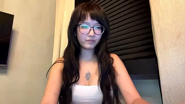 neonami live cam on StripChat