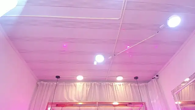 Francesca_Skuirt