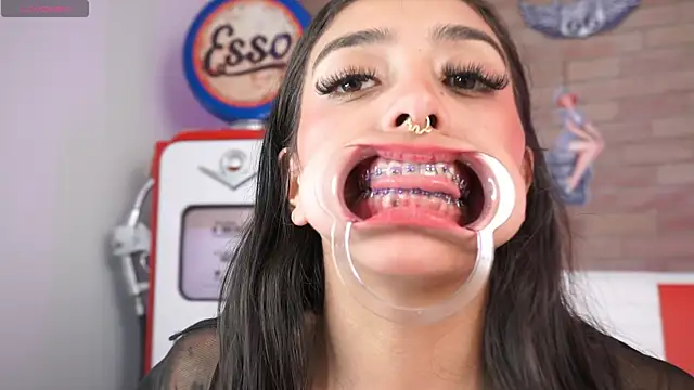 miss_collins webcam