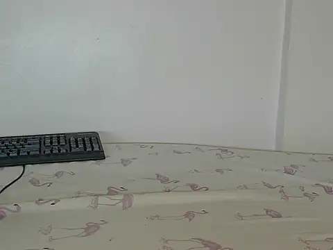 Itzel_flourish webcam