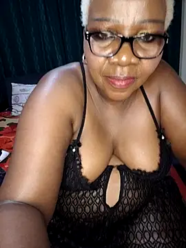 dirasweetlipsxx webcam