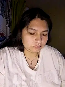 LauraHorny69 webcam